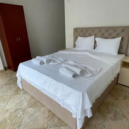 Hotel Montenegro Struga Exterior photo