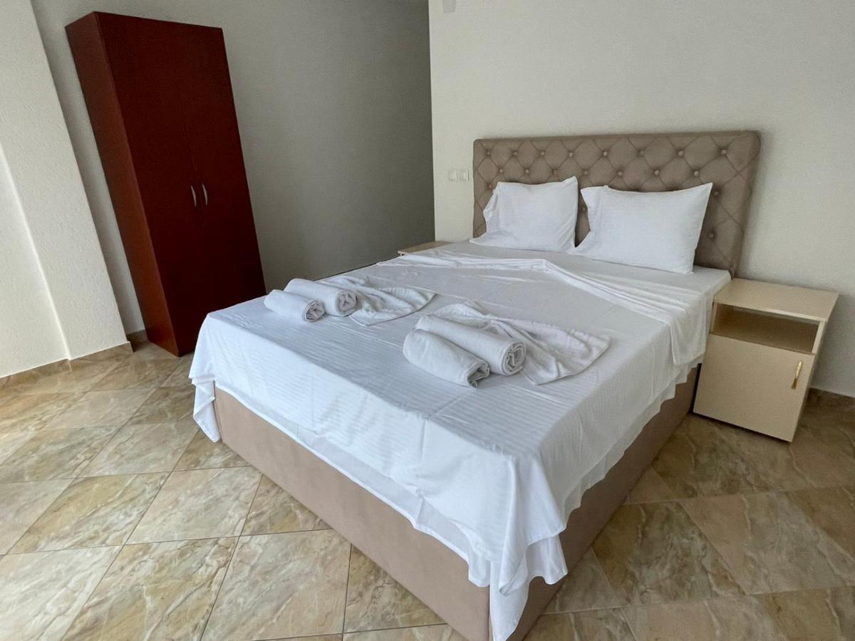 Montenegro Apartment *